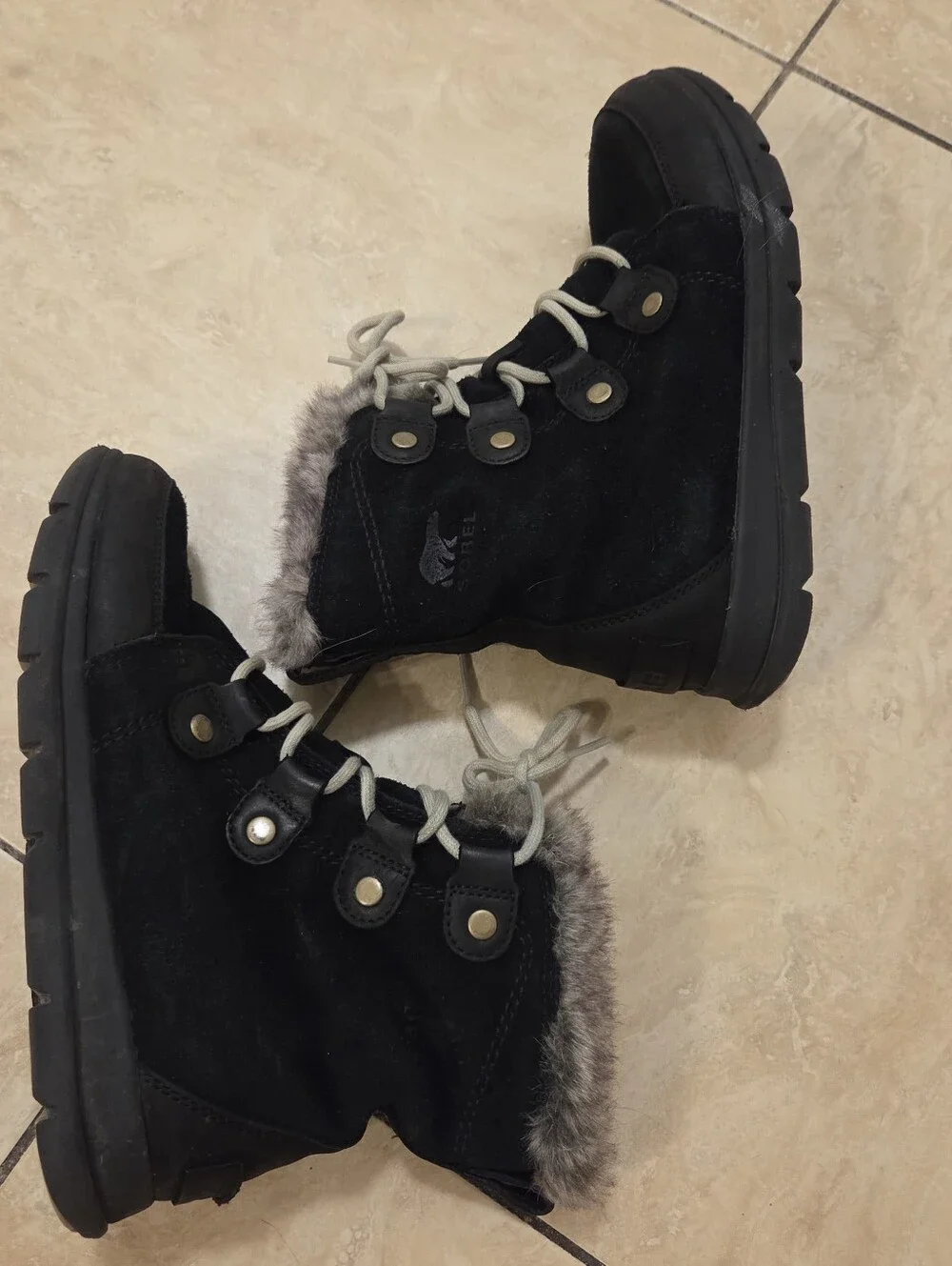 SOREL USA 8.5 EUR 39.5 Women's Black Leather Lined Snow Winter Boots Faux Fur
